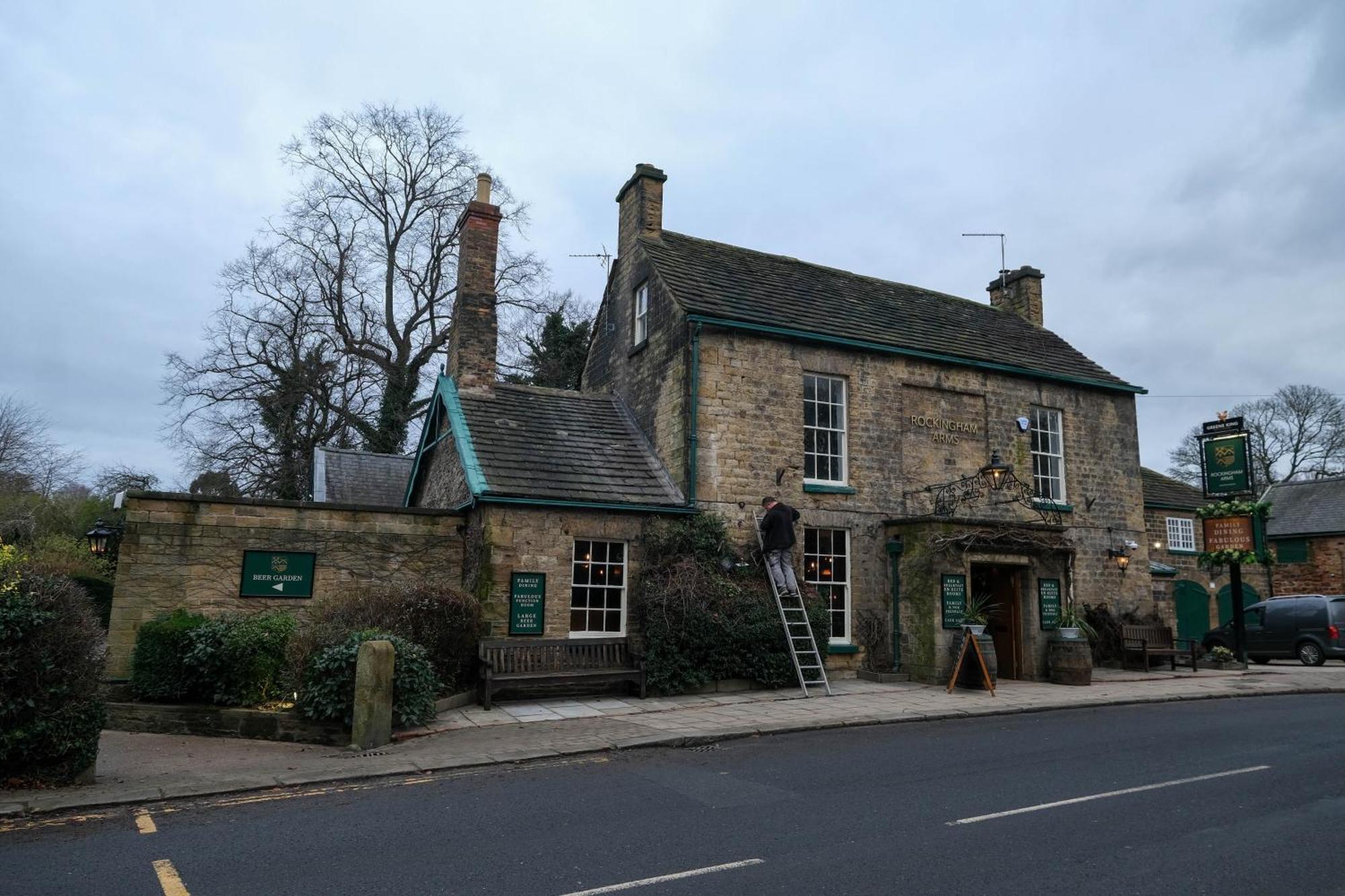 Rockingham Arms By Greene King Inns Wentworth  Esterno foto
