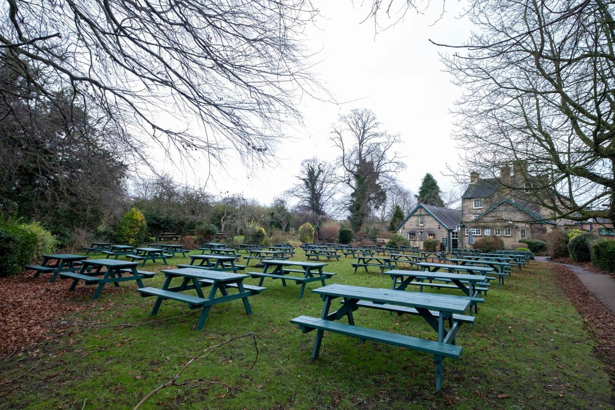 Rockingham Arms By Greene King Inns Wentworth  Esterno foto