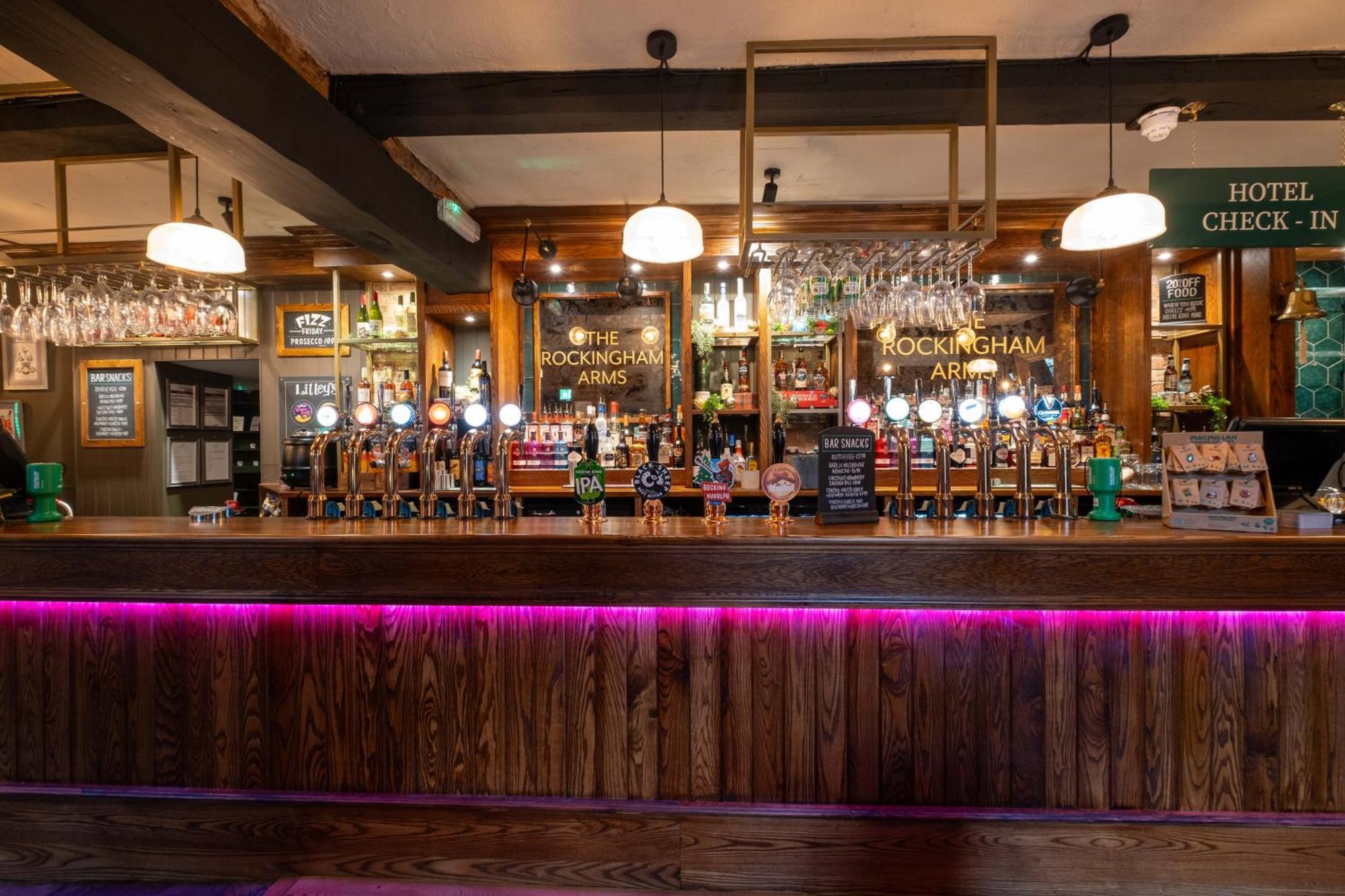 Rockingham Arms By Greene King Inns Wentworth  Esterno foto